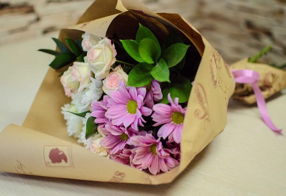 Букет цветов из: Розы и Хризантемы в Чигири