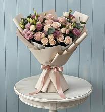 Букет цветов из:  Розы и Лизиантусы #REPLACE_PRED# Чигири