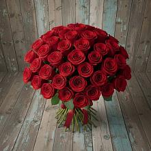 Букет 55 Красных роз Фридом #REPLACE_PRED# Чигири
