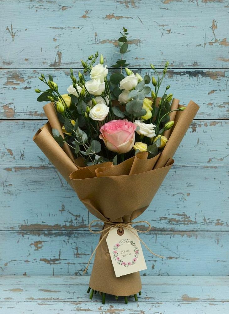 Букет цветов из: Розы и Лизиантусы в Чигири