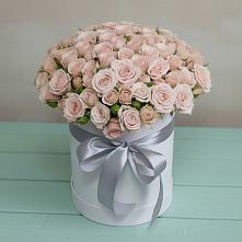 Цветочная композиция из Розы в шляпной коробке в Чигири