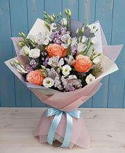 Букет цветов из:  Лизиантусы, Розы, Альстромерии и Гипсофила #REPLACE_PRED# Чигири