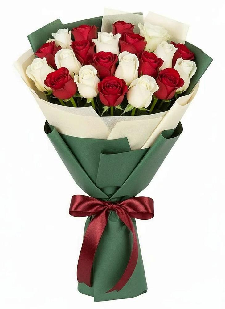 Букет Микс из красных и белых роз в Чигири