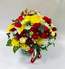 Цветочная композиция из Хризантемы и Розы в корзине в Чигири