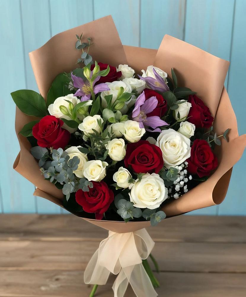 Букет цветов из: Розы и Альстромерии в Чигири