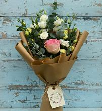 Букет цветов из:  Розы и Лизиантусы #REPLACE_PRED# Чигири