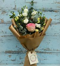 Букет цветов из:  Розы и Лизиантусы в Чигири